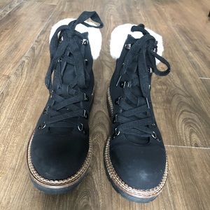 Cute ankle boots✨excellent condition /minor defect